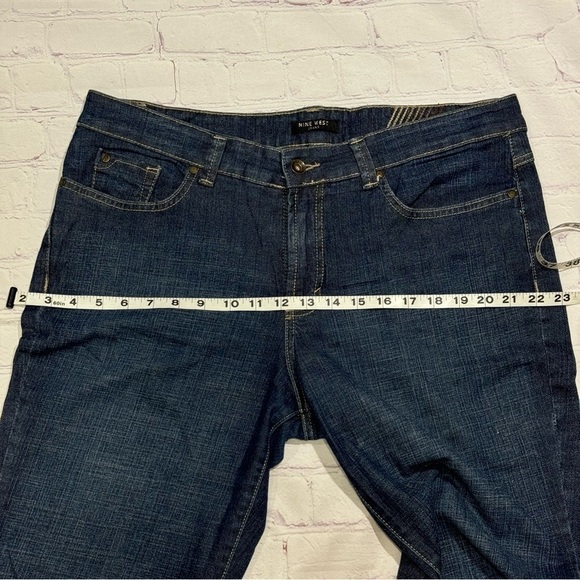 NINE WEST JEANS boot cut women’s denim pants Size 12/30 GUC - Picture 4 of 14